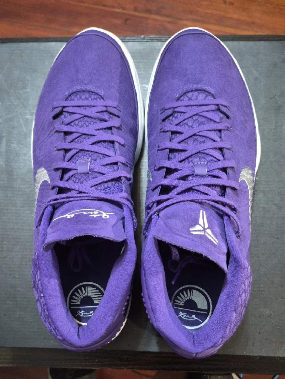 SAMPLE Nike Kobe A.D. Mid 